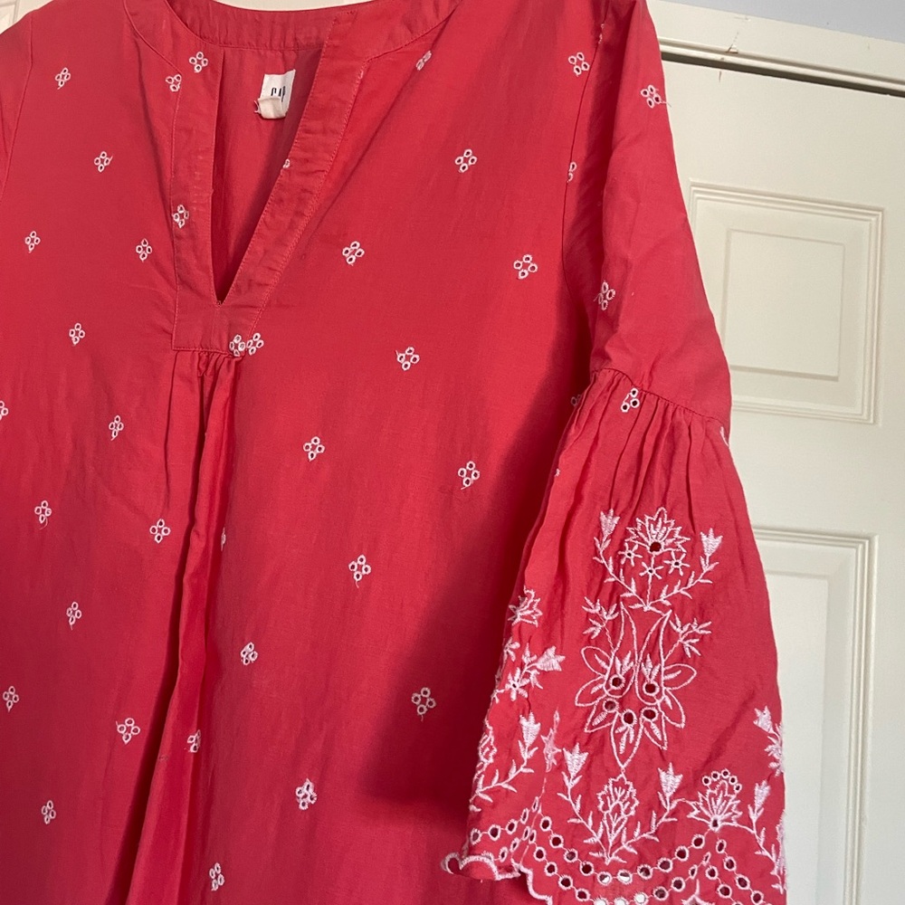 GAP Coral Red Embroidered V-Neck Tunic - Picture 2 of 4